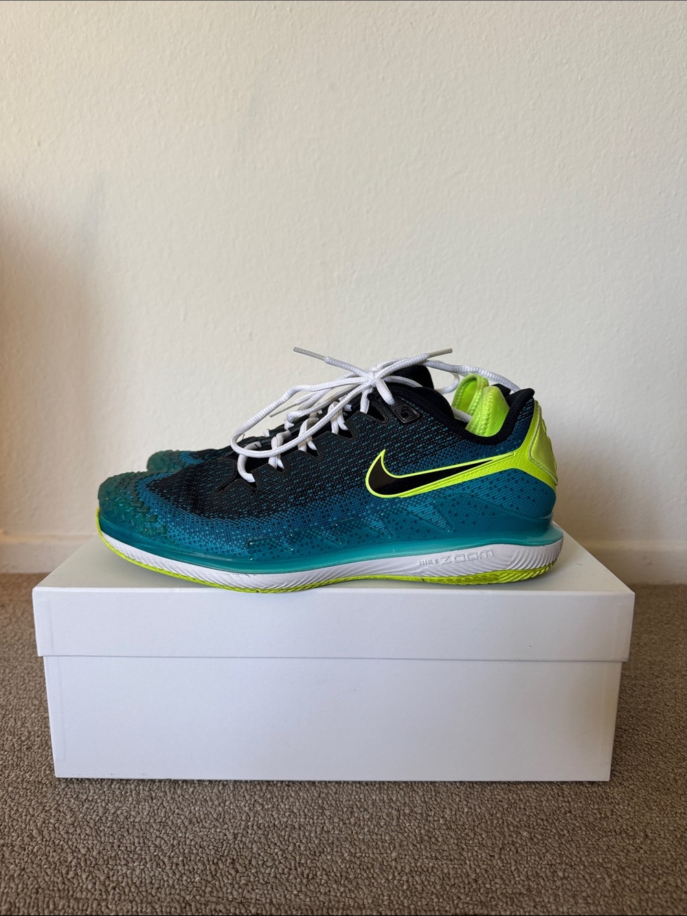 Nike Zoom Vapor X Tennis Shoes Blue Volt AR0496-400 Men’s US 8